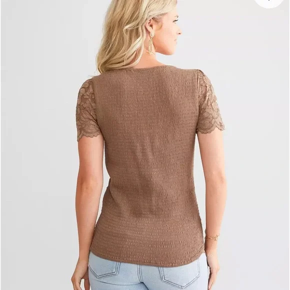 Daytrip  Lace Blouse Lined NEW size L - Picture 3 of 12